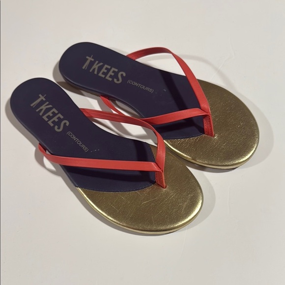 Tkees slippers - Picture 1 of 5